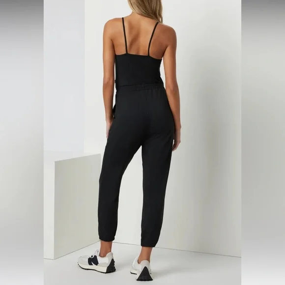 Vuori Lux Jogger Jumpsuit - Black - Picture 3 of 14
